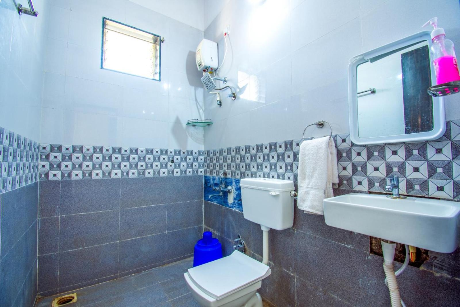 Empyrean Stay Ll 6Bhk Ll Royal Bramha Palace Ll Pvt Pool Ll โลนาวาลา ภายนอก รูปภาพ