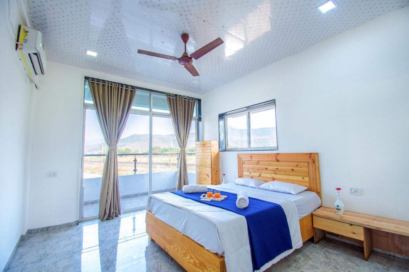 Empyrean Stay Ll 6Bhk Ll Royal Bramha Palace Ll Pvt Pool Ll โลนาวาลา ภายนอก รูปภาพ