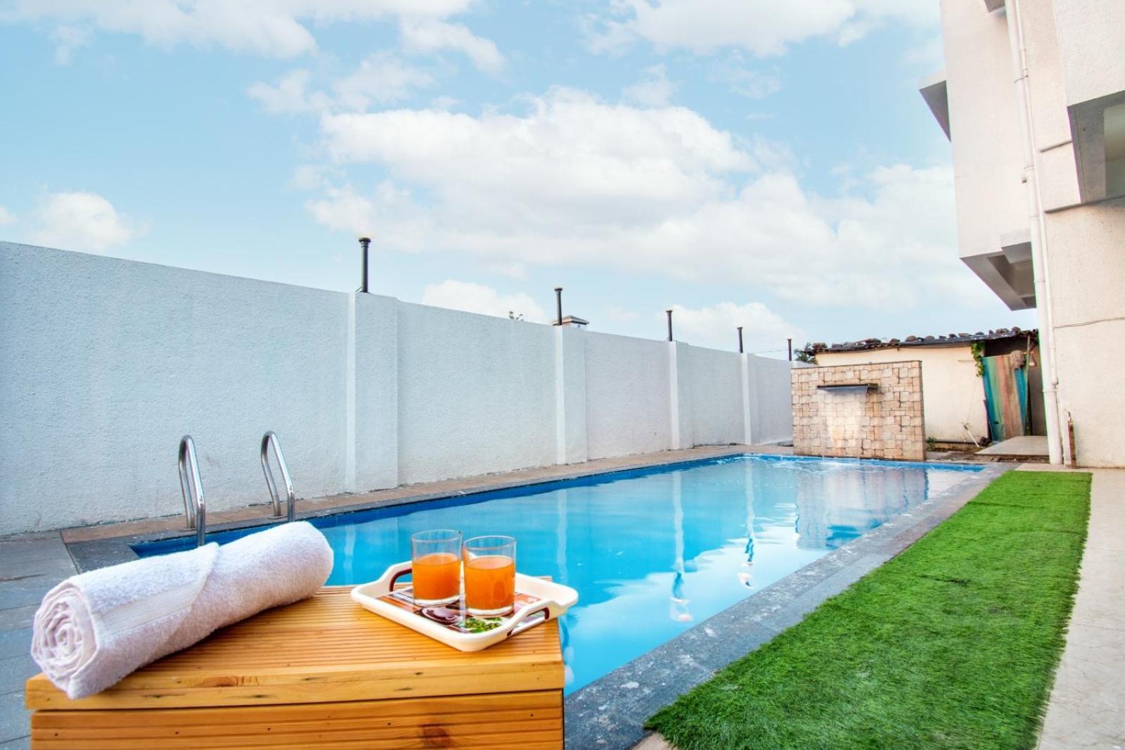 Empyrean Stay Ll 6Bhk Ll Royal Bramha Palace Ll Pvt Pool Ll โลนาวาลา ภายนอก รูปภาพ
